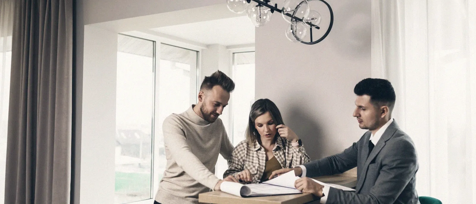signature de l'acte de vente d'un logement loué