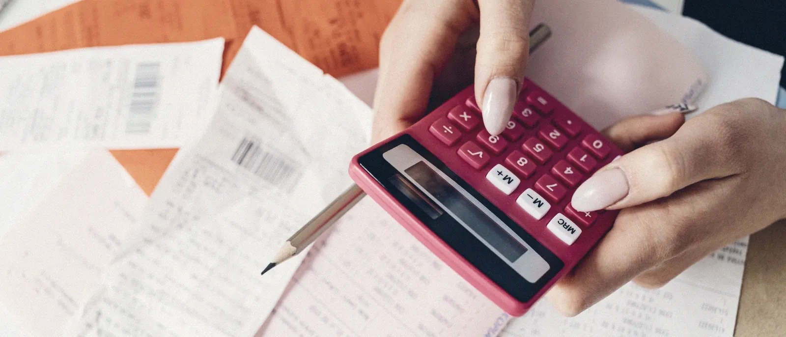 le coût d'un état des lieux, calculatrice et facture à l'appui